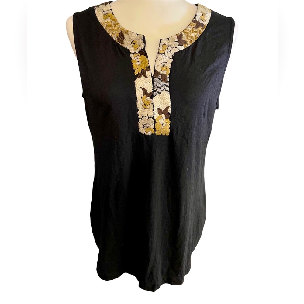 NEW• Black Embroidered Tank Top